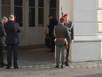 2017 -  : Besuch, Prinz, Charles, England, Bellariator, Wachsoldat, Offizoer, Gardeeinheit, österreichisches Bundesheer, oesterreichisches Bundesheer, Kontrolle, Hofburg, Staatsbesuch