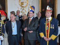 2018 - Empfang des Aachener Karnevalvereins beim Oberbürgermeister von Aachen, Marcel Philipp, im Aachener Rathaus  : Empfang, Aachener Rathaus, Aachen, AKV, Aachener Karnevalsverein, Philipp, Franz, Freiherr von und zu Guttenberg, Freiherr, Guttenberg, Narrenkappe, Forstwirt, Landwirt, Präsident, Praesident, Die Linke, Gregor, Florian, Gysi, weißer Saal, weisser Saal, Hofmarschall, Thomas, Jägerberg, Jaegerberg