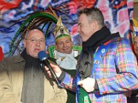 2018 - Empfang des Aachener Karnevalvereins beim Oberbürgermeister von Aachen, Marcel Philipp, im Aachener Rathaus  : Empfang, Aachener Rathaus, Aachen, AKV, Aachener Karnevalsverein, Bundespolitiker, Gregor, Florian, Gysi, Die Linke, Rechtsanwalt, Moderator, Aachener Zeitung, Robert, Esser, Bad in der Menge, Elisenbrunnen, Interview