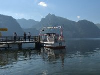 Fronleichnamsseeprozession in Traunkirchen 2017. Dieses Bild zeigt ein am Ortsplatz in Traunkirchen angelegtes Schiff : Fronleichnamsprozession, Fronleichnamsseeprozession, Seeprozession, Traunkirchen, Traunsee, Ortsplatz, Schiff, Landesteg, angelegt