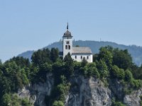 Fronleichnamsseeprozession in Traunkirchen 2017. Dieses Bild zeigt den Johannesberg in Traunkirchen mit Johanneskirche : Fronleichnamsprozession, Fronleichnamsseeprozession, Traunkirchen, Traunsee, Johanneskirche, Johannesberg