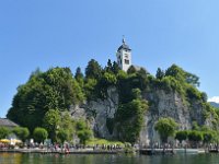 Fronleichnamsseeprozession in Traunkirchen 2017. Dieses Bild zeigt den Johannesberg in Traunkirchen mit Johanneskirche : Fronleichnamsprozession, Fronleichnamsseeprozession, Traunkirchen, Traunsee, Johanneskirche, Johannesberg