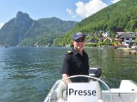 Fronleichnamsseeprozession in Traunkirchen 2017. Dieses Bild zeigt den Bootsführer Günter Winsauer im Pressboot : Fronleichnamsprozession, Fronleichnamsseeprozession, Seeprozession, Traunkirchen, Traunsee, Presseboot, Bootsführer, Bootsfuehrer, Günter, Guenter, Günther, Guenther, Winsauer, Sonnstein