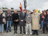 2019 - Feierlichkeiten zur 74. Wiederkehr der Befreiung des Konzentrationslagers Mauthausen, durch amerikanische Truppen  Feierlichkeiten zur 74. Wiederkehr der Befreiung des Konzentrationslagers Mauthausen, durch amerikanische Truppen. Dieses Bild zeigt den Überlebenden Eduard Mosberg, im Gespräch mit dem amerikanischen Botchafter Trevor D. Traina. V.l.n.r.: Gattin Traina, Botschafter Trevor Traina, Überlebende Eduard Mosberg und Andrew Sternberg : #1B#, 74. Befreiungsfeier, 74. Gedenkfeier, Ambassador, Andrew, Befreiungsfeier, Botschafter, Ed, Eduard, Gattin, Gedenkfeier, Geschichte, Gespraech, Gespräch, KZ, Konzentrationslager, Mauthausen, Mosberg, Sternberg, Traina, Trevor, historisch, scherzen, Überlebender